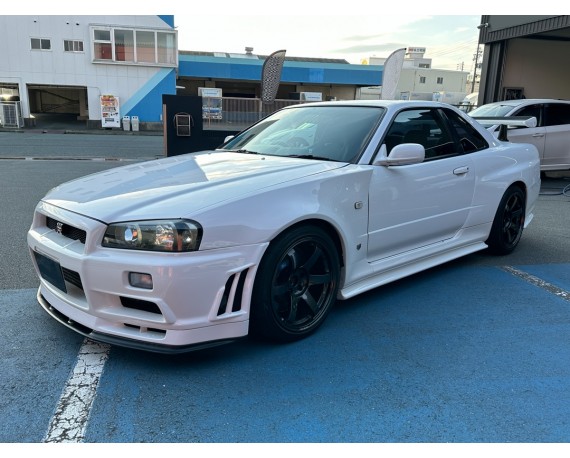 Nissan Skyline R34 GT-R V-spec after delivery