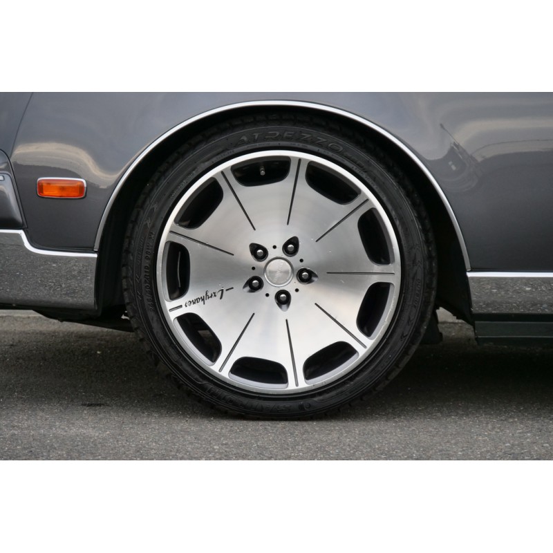 Toyota Century (N.8497) view 11