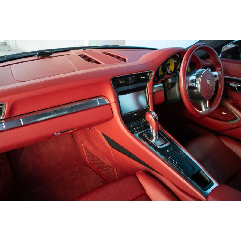 Porsche 911 Turbo (N.8557) view 23