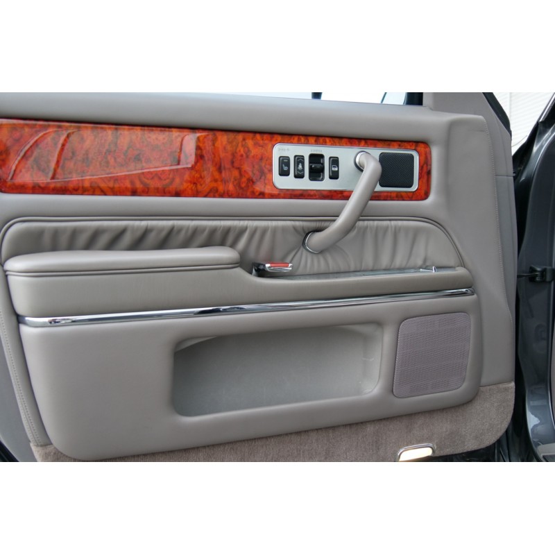 Toyota Century (N.8497) view 88