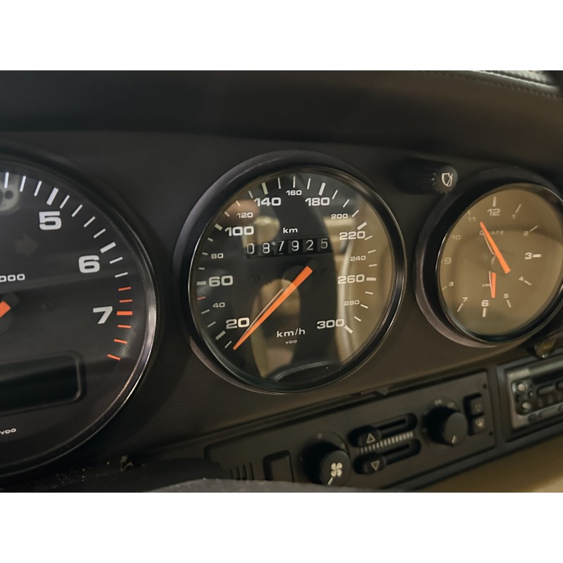 Porsche 911 Turbo (N.8540) view 36