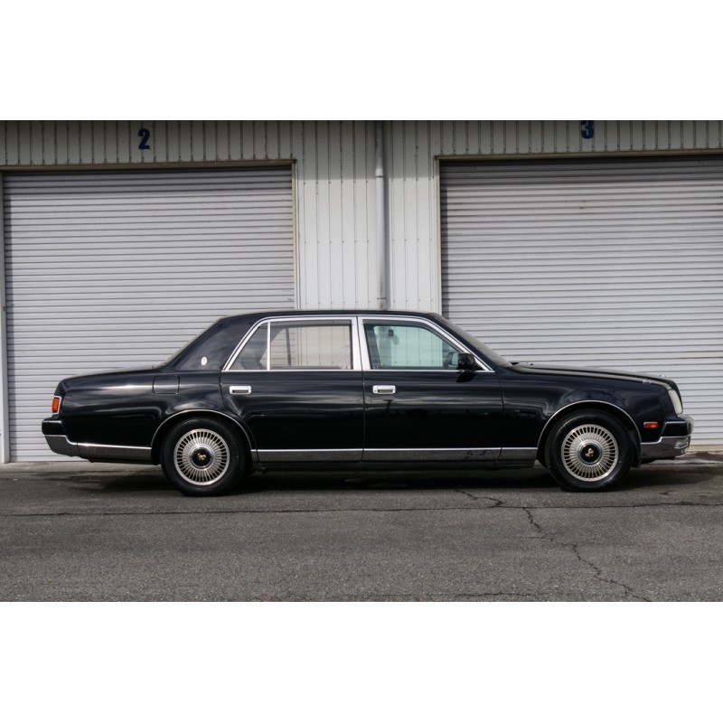 Toyota Century (N.8498) view 15