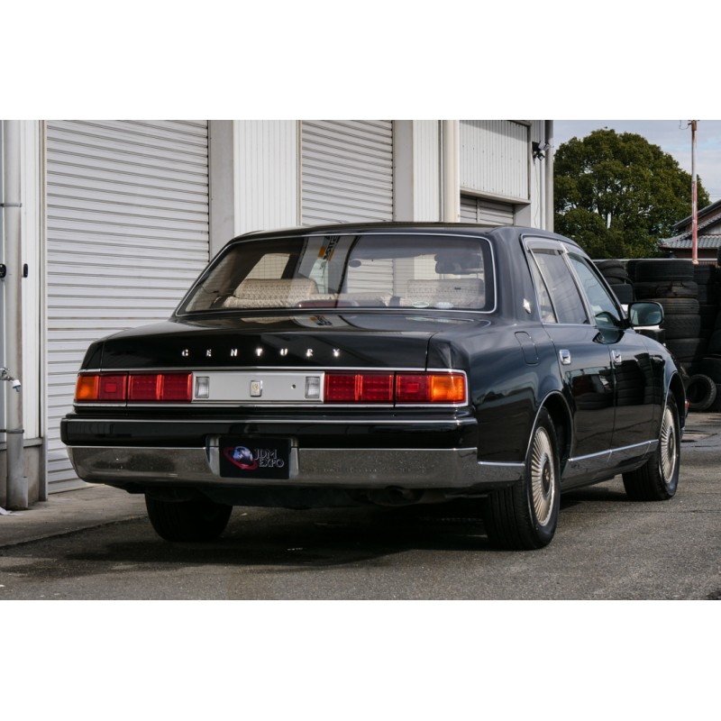 Toyota Century (N.8498) view 17