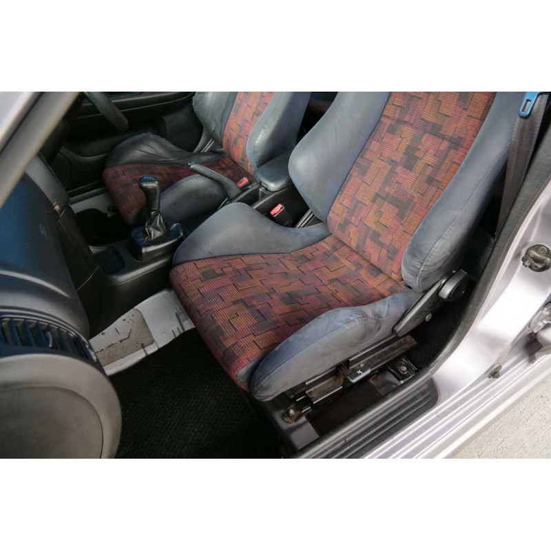 Mitsubishi Lancer Evolution IV (N.8400) view 32